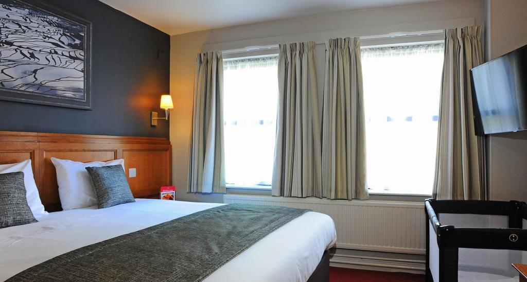 Brentwood Inn By Greene King Inns ロザーハム 部屋 写真